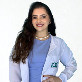 Dra. Lilian Bianchi Pavarin Gass, CRM 100472, é dermatologista formada e especializada pela UNICAMP, com RQE 23184. Membro da Sociedade Brasileira de Dermatologia.